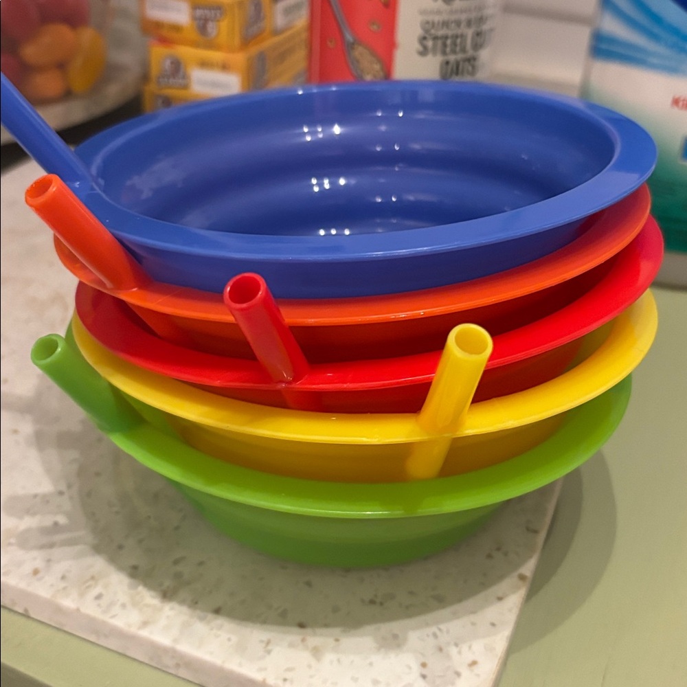 Colorful Stackable Bowls with Straws Set of 5